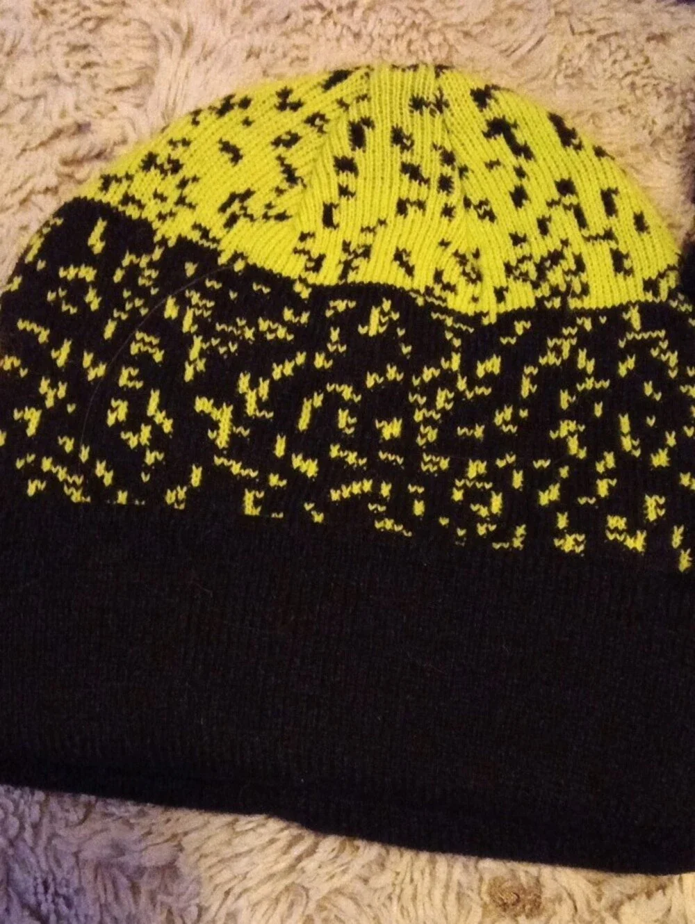 Kids Black & Yellow Winter Gloves and Beanie Set